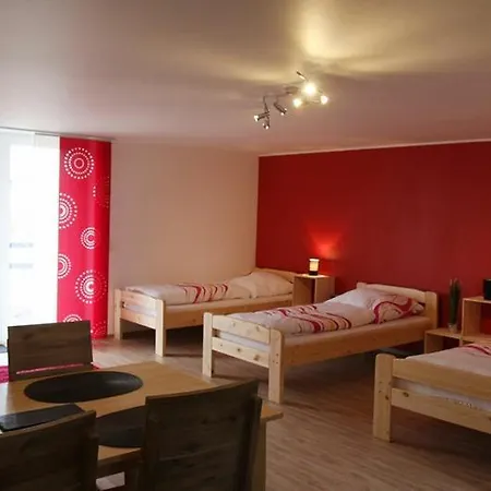 Gaestehaus Silvia Apartahotel 3*